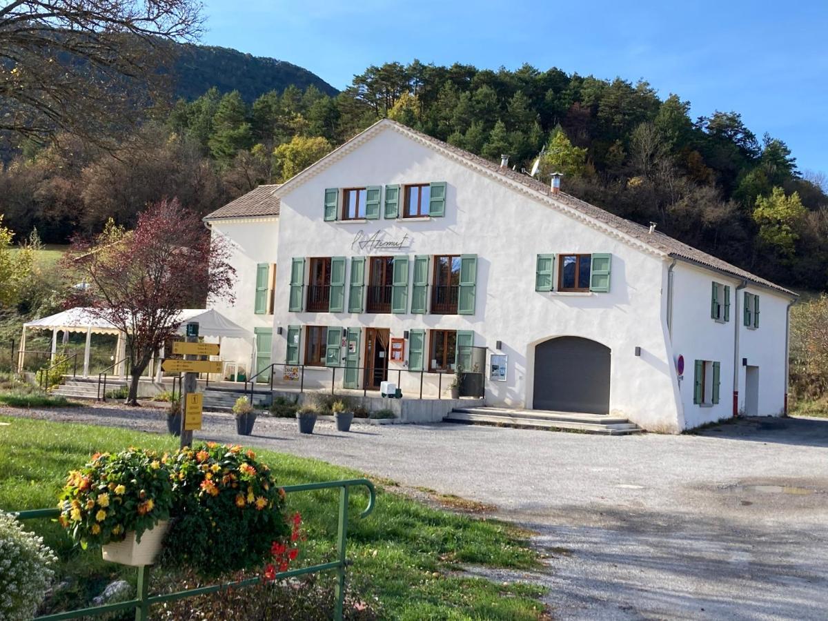 L'Azimut Hotel Senez ภายนอก รูปภาพ